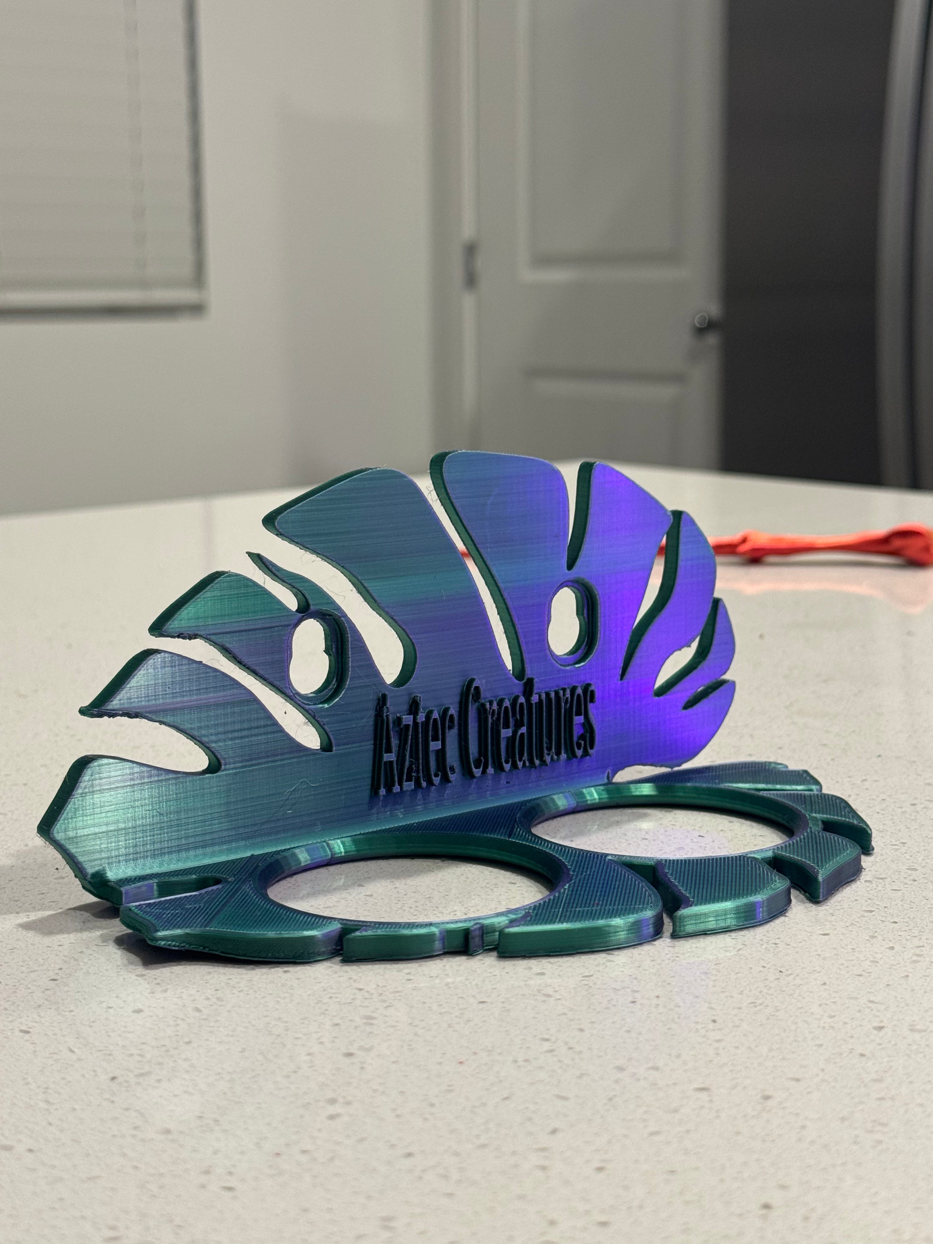 Customizeable Monstera Leaf Reptile Feeding Ledge