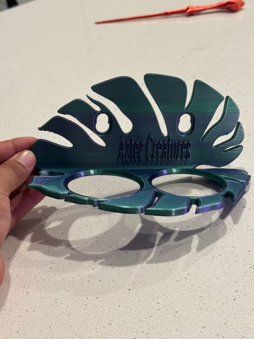 Customizeable Monstera Leaf Reptile Feeding Ledge